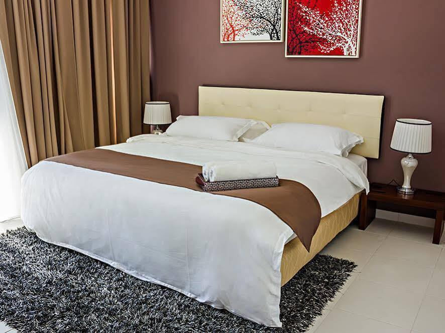 R Residence Jelutong Eksteriør bilde